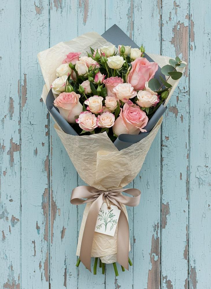 Букет цветов из: Розы в Октябрьский Тульская область