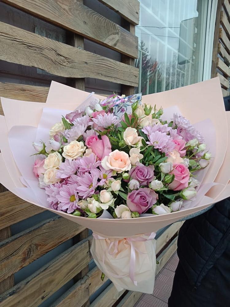 Букет цветов из: Розы и Хризантемы в Октябрьский Тульская область