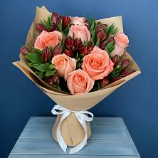 Букет цветов из:  Розы и Альстромерии в Октябрьский Тульская область
