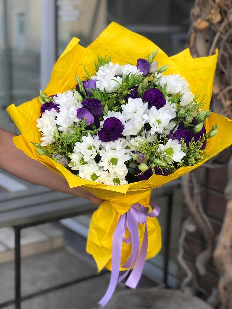 Букет цветов из: Ирисы, Хризантемы и Ромашки в Октябрьский Тульская область