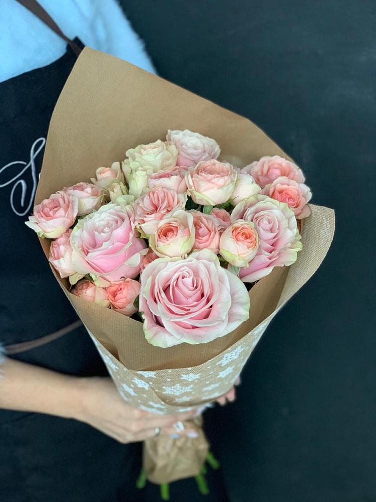 Букет цветов из: Хризантемы и Розы в Октябрьский Тульская область