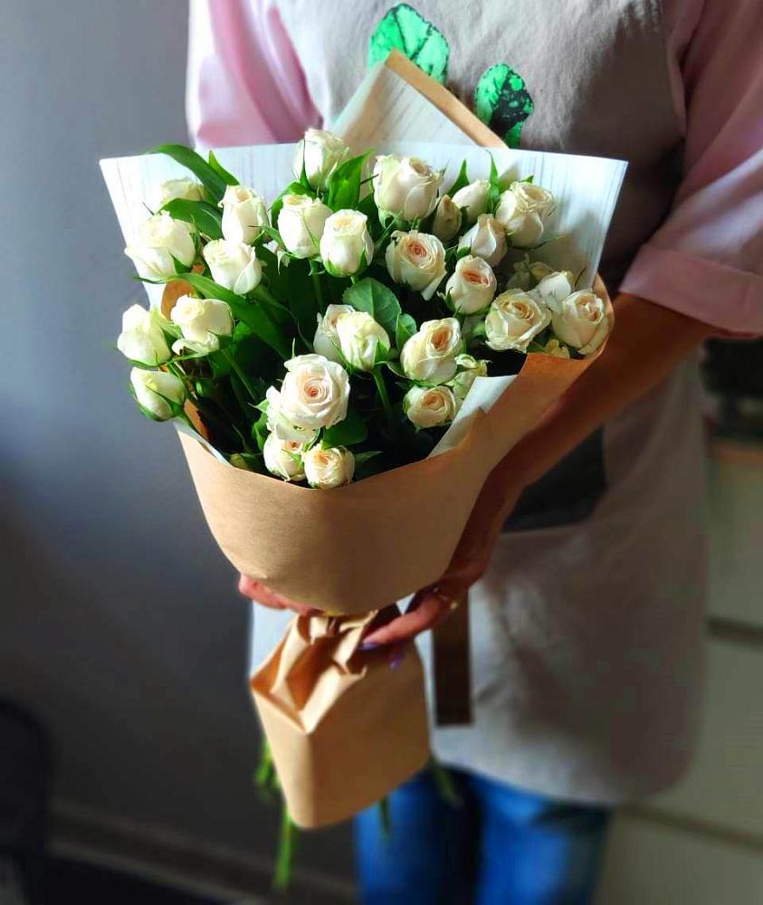 Букет цветов из: Розы в Октябрьский Тульская область