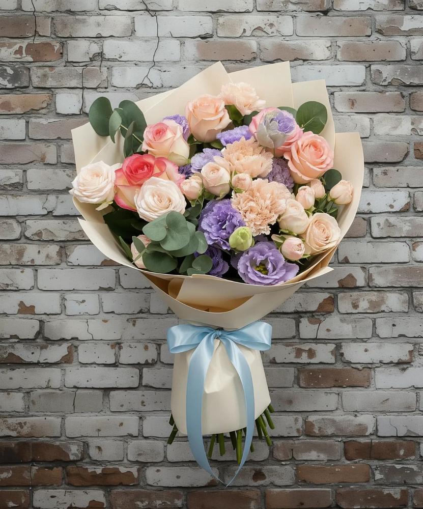 Букет цветов из: Розы, Лизиантусы и Гвоздики в Октябрьский Тульская область