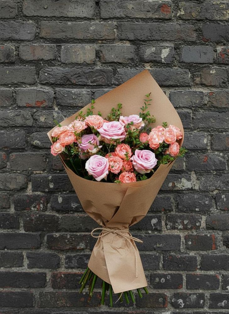 Букет цветов из: Розы в Октябрьский Тульская область