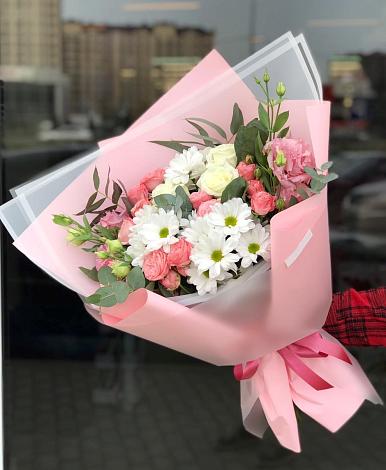 Букет цветов из: Розы, Лизиантусы и Хризантемы в Октябрьский Тульская область
