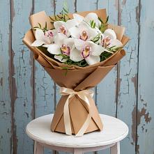 Букет цветов из:  Орхидеи и Розы в Октябрьский Тульская область